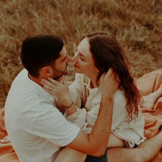 L & N
J'aime tellement photographier la complicité, les rires & la tendresse
En ce moment, les séances s'enchaînent, chaque jour un nouveau shooting, couple, famille, portrait, boudoir, nouveau né...
Je me régale
Quelle belle saison
Merci infiniment aux nouveaux et à tous ceux qui reviennent 🙌
#couple #couplelove #love #amoureux
#amoureuses amour tendresse seancecouple complicité photographecouple photographemariage lovesession photographedordogne photographelotetgaronne homestudio @fannyl_photographe